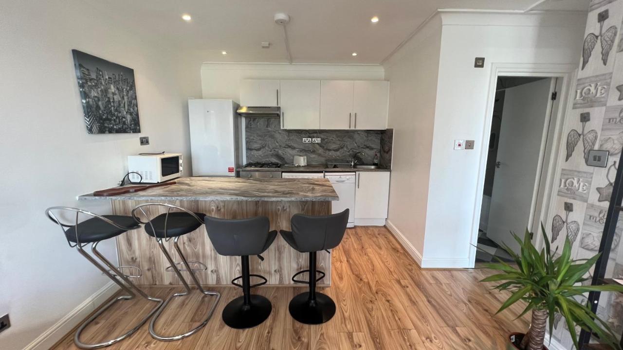 Comfy 2 Bedroom Apartments - Finchley Road, London Exterior foto